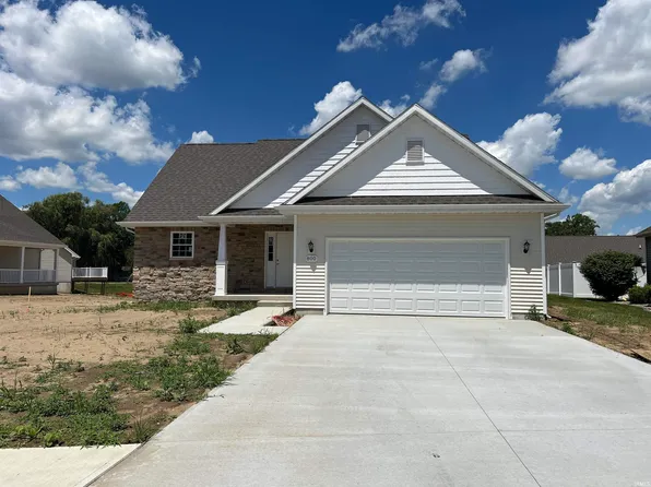 800 Discovery Ln, Plymouth, IN 46563