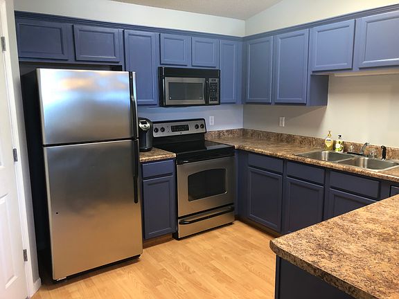 2nd image of 480 N Madison Ave Unit 10