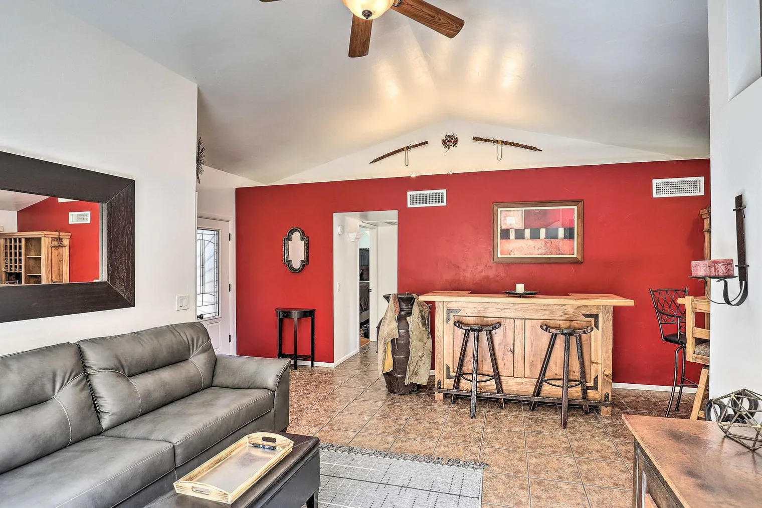 3 bed, 2.0 bath, 1216 sqft, $3,473 — Photo 3