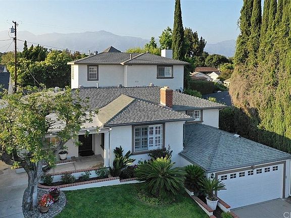 3rd image of 861 E Hermosa Dr