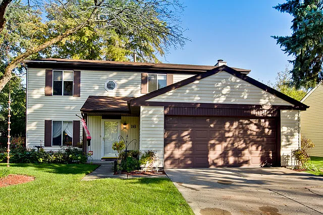 16 Lindon Ln photo 1