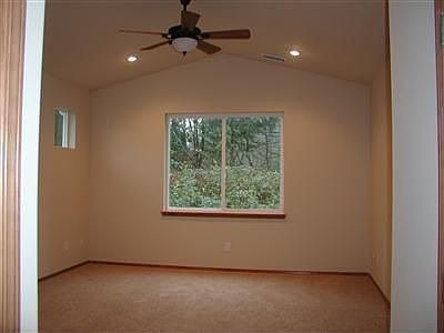 4th image of 3611 85th St NE