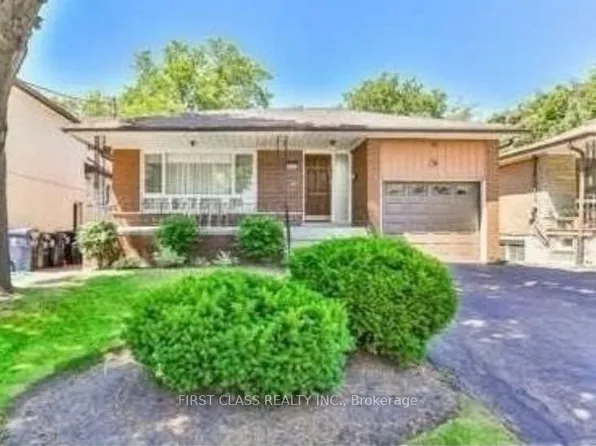 124 Barse St, Toronto, ON M5M 4L4