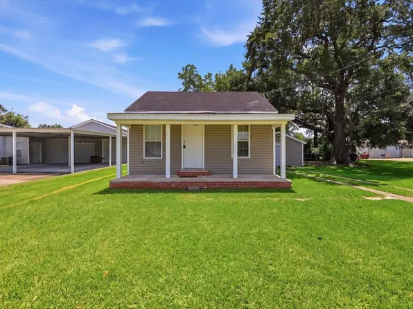 1203 Spurlock Rd, Nederland, TX 77627