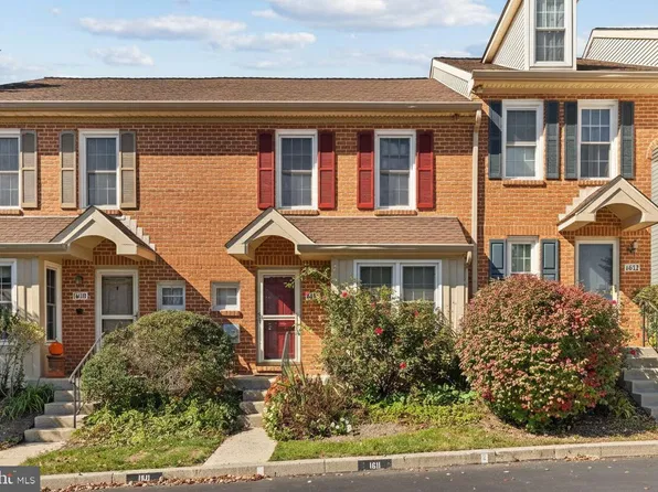 1611 General Howe Dr, Phoenixville, PA 19460