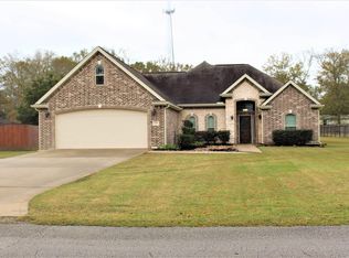 135 Turtle Creek Dr, Silsbee, TX 77656