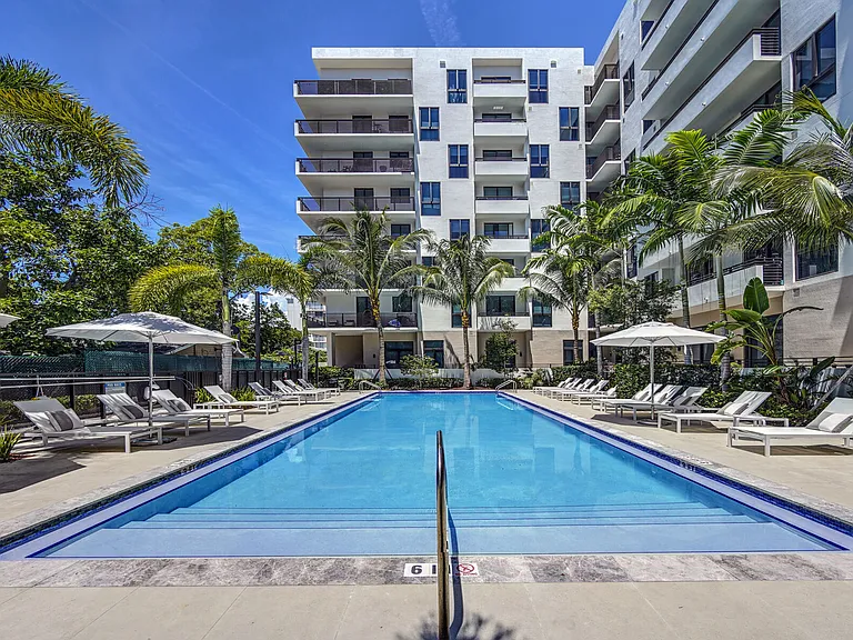 The Vibe Miami — Photo 11