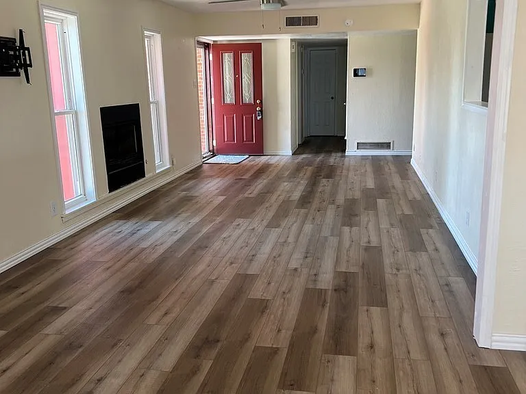 3401 Storey Ave — Photo 3