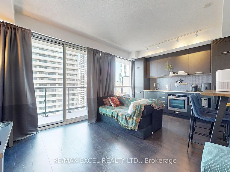87 Peter St #2507 — Photo 4