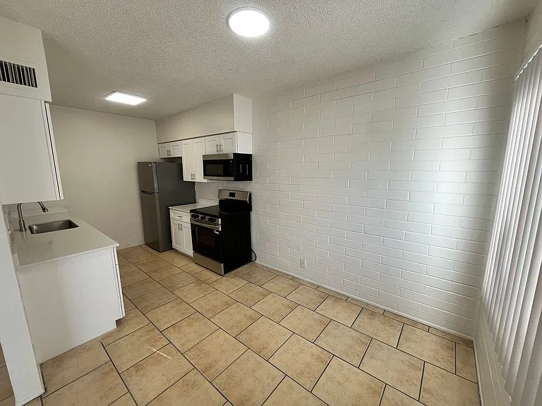 Catalina View Apartments — Photo 66