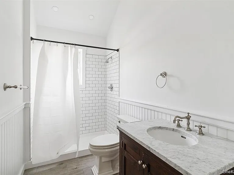 35 Gardners Ln — Photo 7