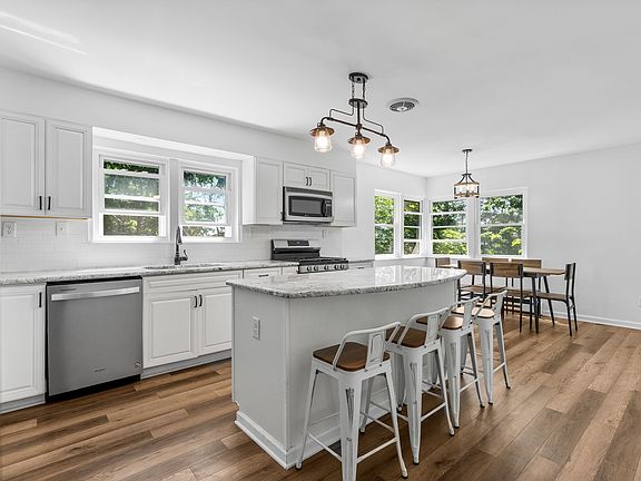 2nd image of 202 Wilson Ave