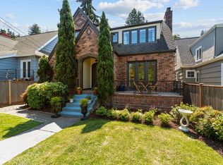 2033 Boyer Ave E, Seattle, WA 98112