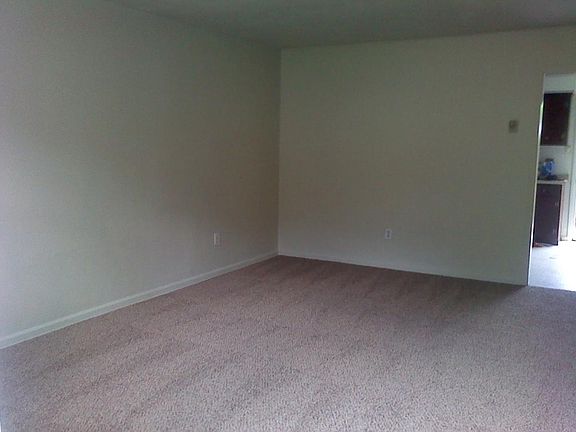 4th image of 3112 Argonne Ave #A