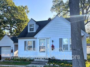 3466 McCracken St, Norton Shores, MI