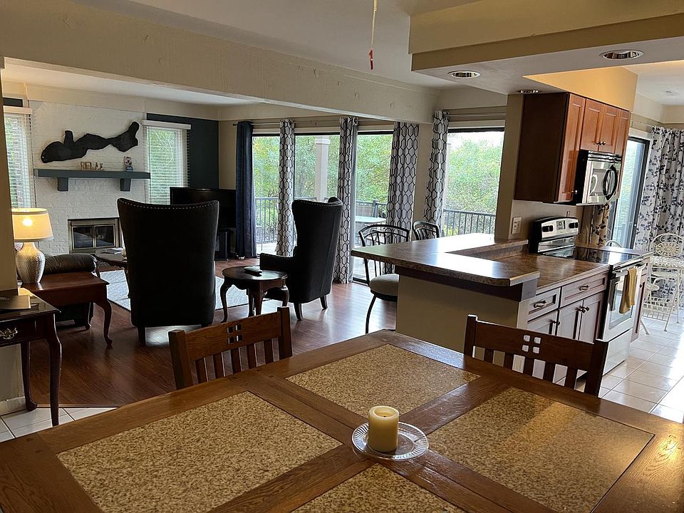 Abbey Villa Apartments Fontana, WI Zillow