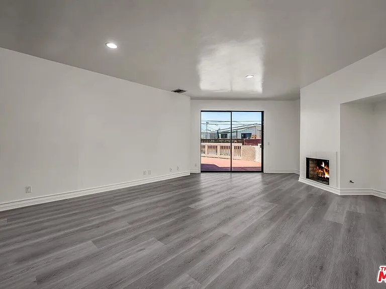 7301 Vista Del Mar Ave #A103 — Photo 8