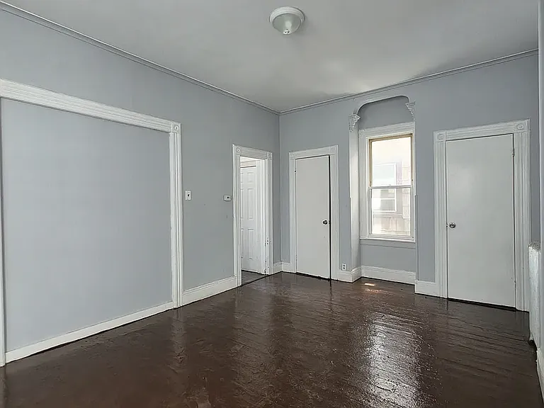 96 Brown Pl #A — Photo 36