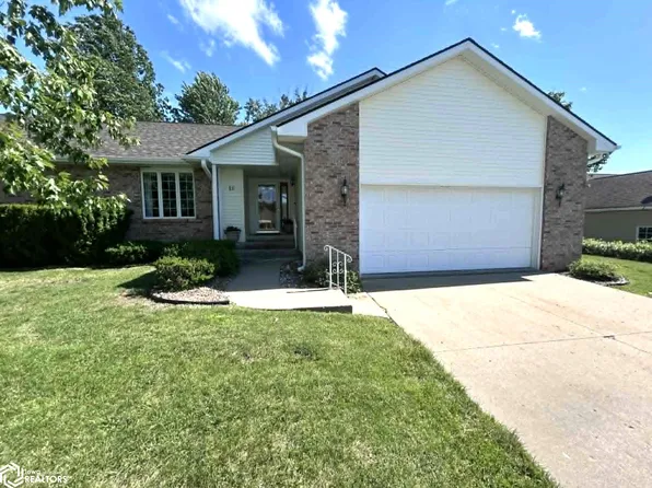 16 Weaver Dr, Ottumwa, IA 52501