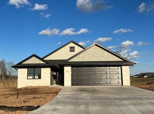 2541 Willow Ct, Green Bay, WI 54311