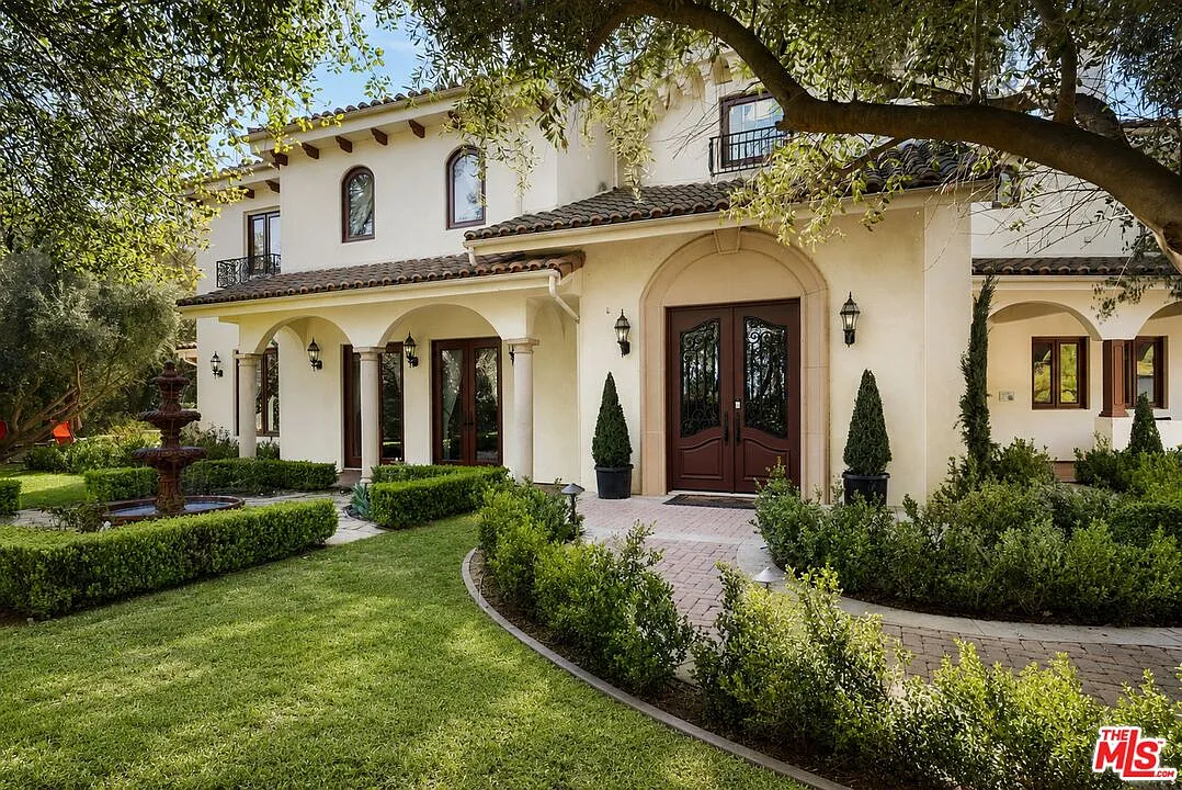 6 bed, 5.5 bath, 10411 sqft, $22,000 — Photo 1