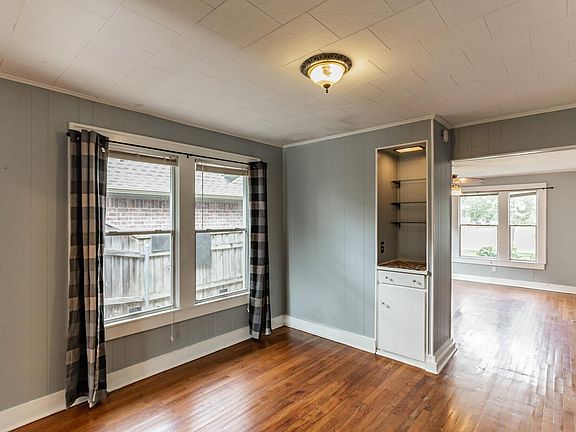 4th image of 3629 Birchman Ave