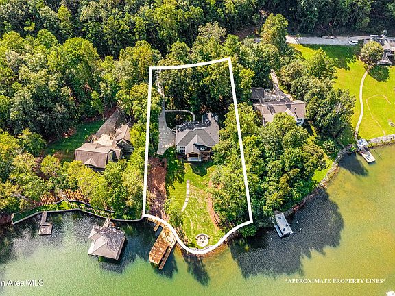 2nd image of 156 Crooked Arrow Dr