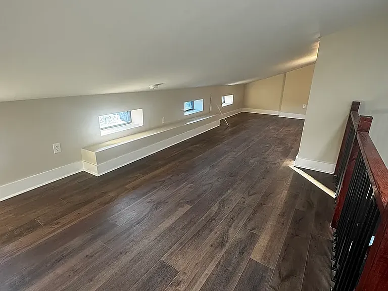 142 E Clifton Ave #3 — Photo 1