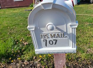 707 Fair Ave, Cuba, MO 65453