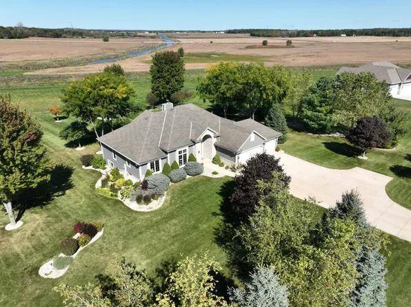 26510 Eagle View DRIVE, Waterford, WI 53185