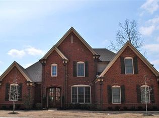 839 Five Oaks Ln, Collierville, TN 38017