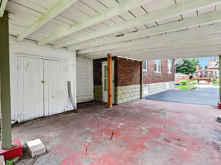 9006 Baroda Ave — Photo 12