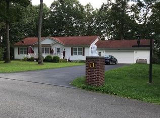 144 Oak Grove Cir, Franklin, PA 16323