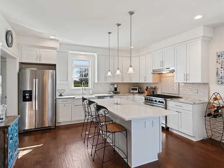 77 Library Ave — Photo 10