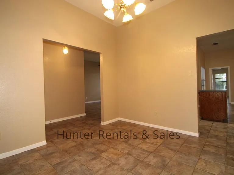 1012 Windy Hill Rd — Photo 10
