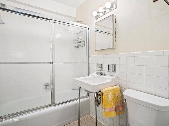 4th image of 333 E 30th St APT 7D