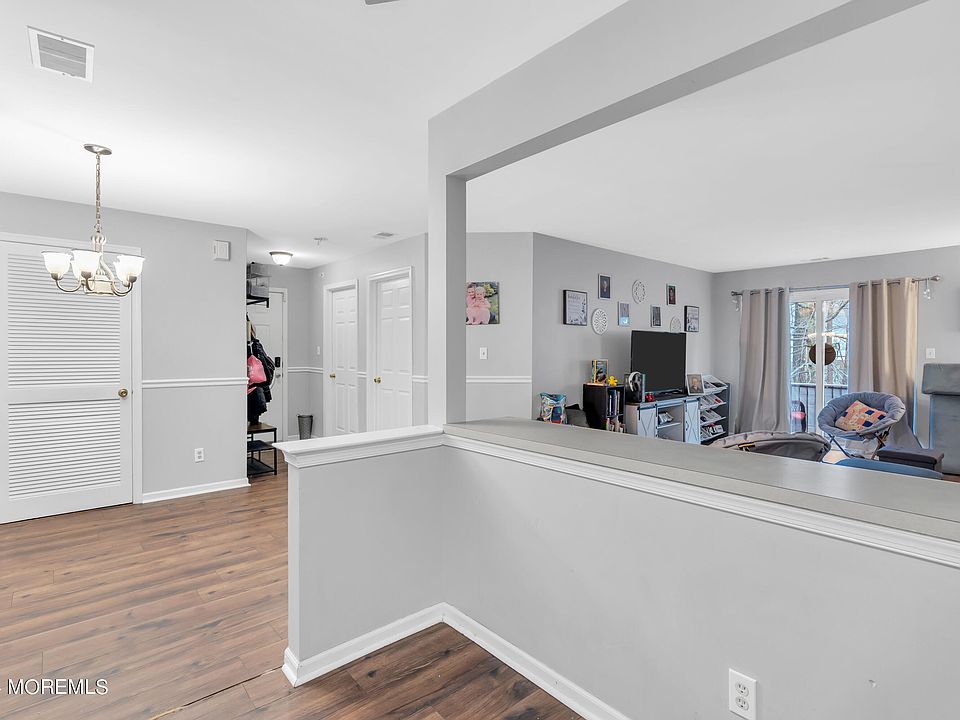 408 Wedgewood Circle, Belford, NJ 07718 Zillow