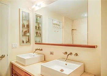 Rented by (Legacy) Elegran