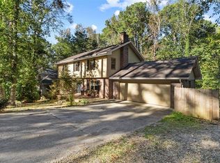 2731 Brackenwood Dr, Snellville, GA 30039