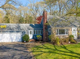 463 Randall Rd, Ridge, NY 11961