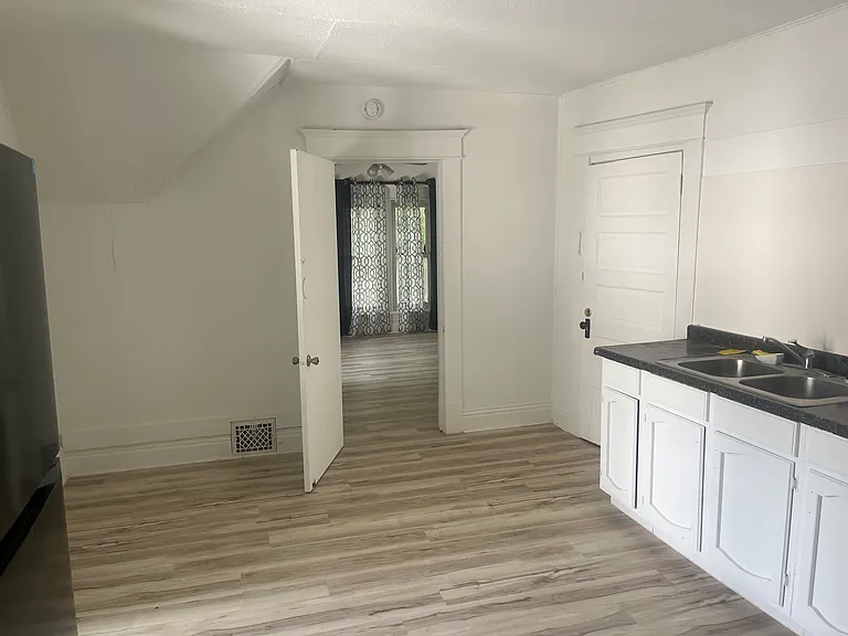 810 Fremont St #1C — Photo 3