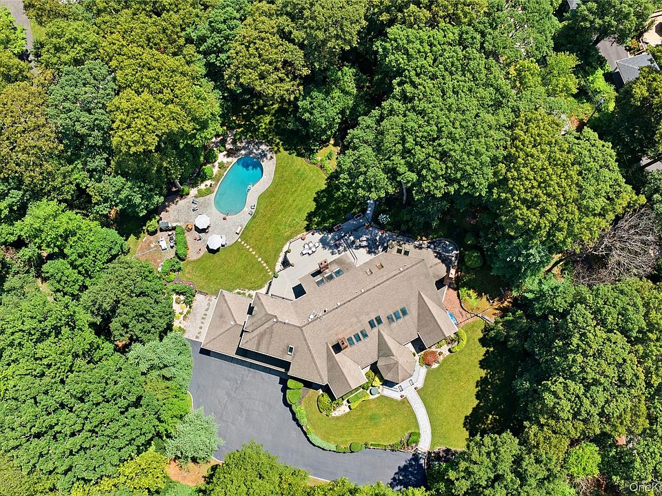 1st image of 55 Meadow Glen Road