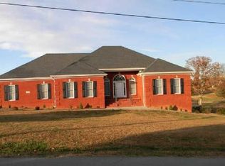 34 Eastridge Rd, Fayetteville, TN 37334