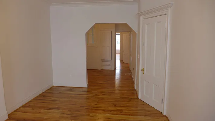 Rented by Garfield Realty  | media 20