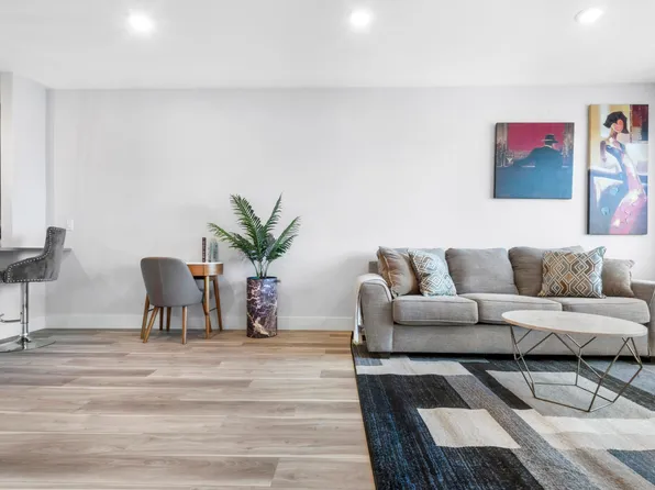 271 Sip Avenue image 2 of 19