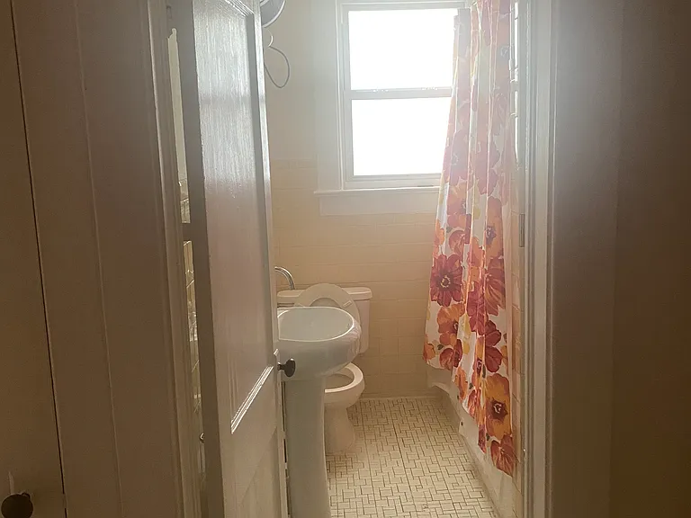 118 N 3rd Ave #1 — Photo 10