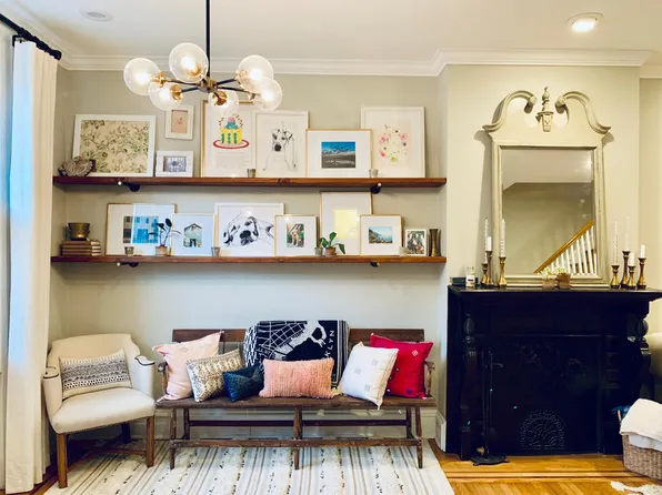 883 Pennock St, Philadelphia, PA 19130