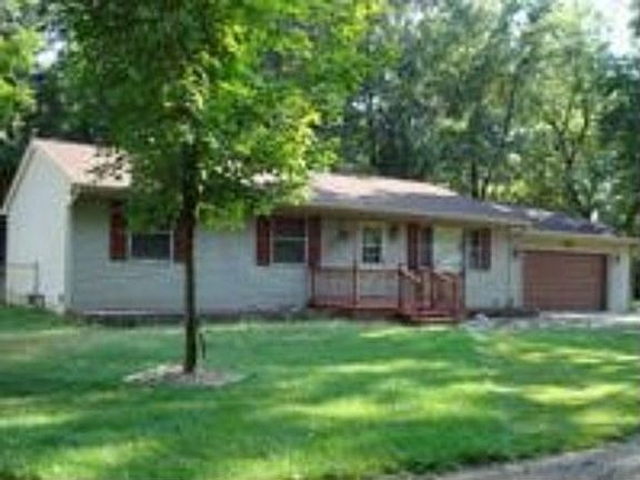 2nd image of 760 Luna Ct