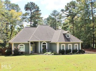 110 Oak Ridge Dr, Sharpsburg, GA 30277