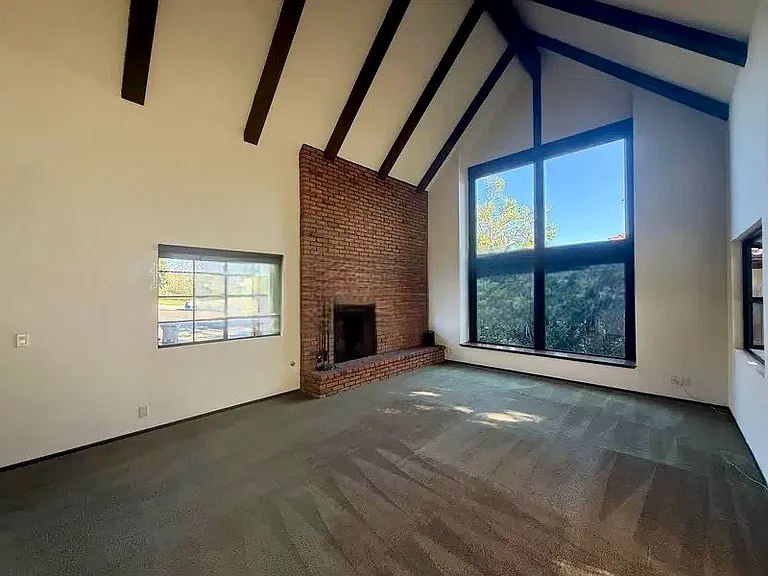 426 Galvin Cir #2 — Photo 2